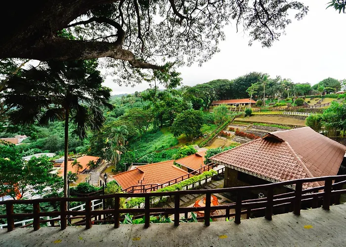 Sol Y Viento Mountain Hot Springs Resort Calamba 