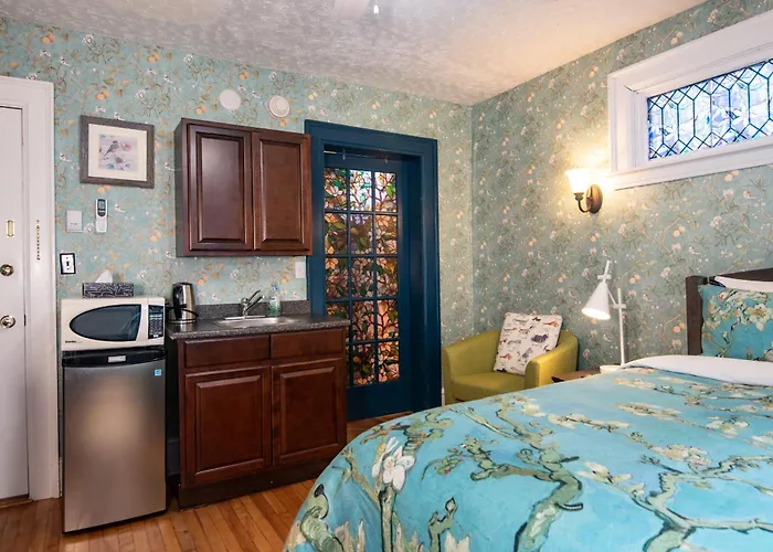 Prince Street Suites
