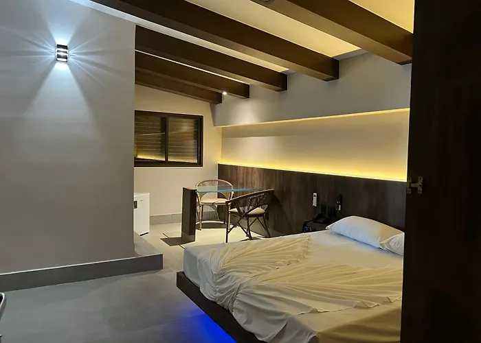 Motel Chalet (Adults Only)