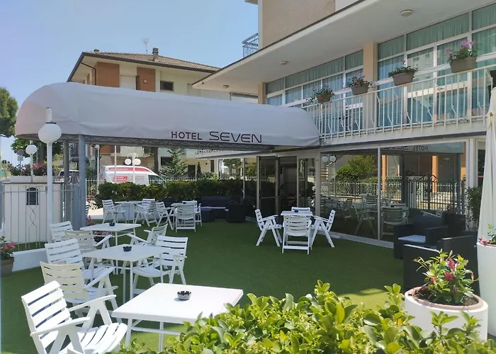 Hotel Seven
