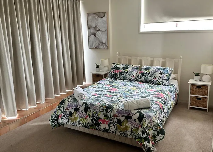 Queensleigh Holiday Apartments
