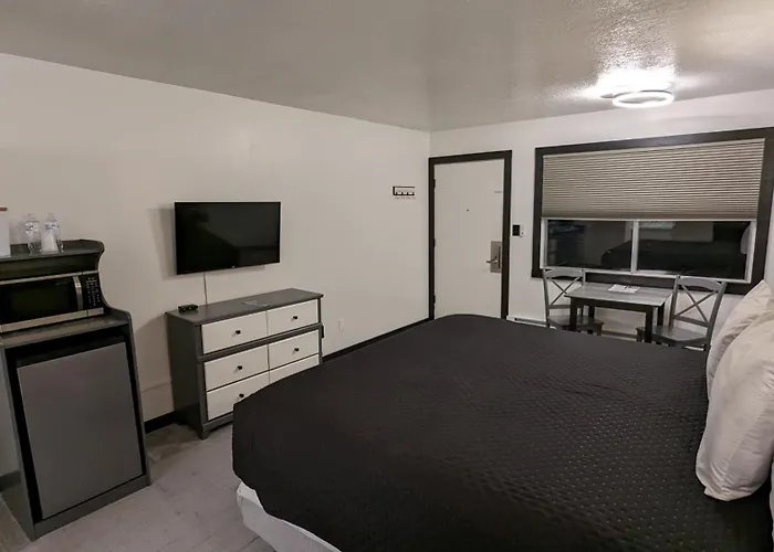 High Desert Inn
