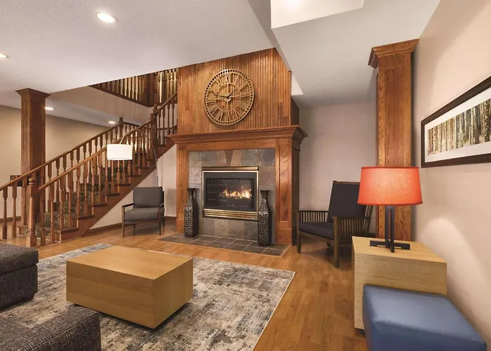 Country Inn & Suites By Radisson, Forest Lake, Mn