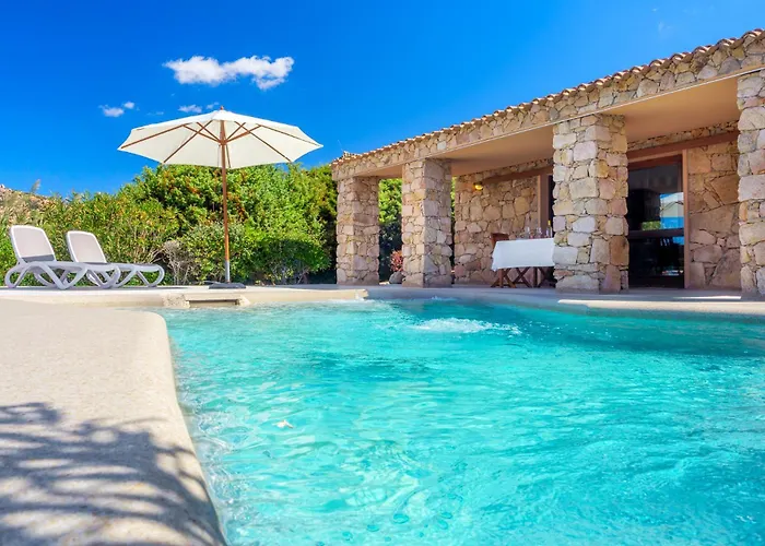 Costa Paradiso Resort