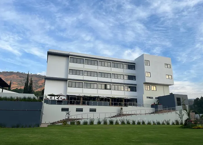 Hotel Cinco Diamantes