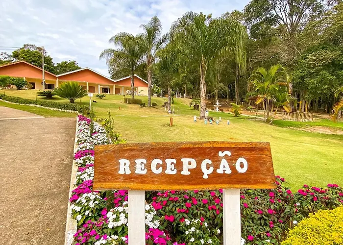 Pousada Flores do Campo
