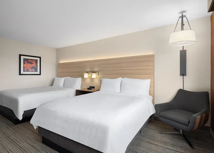 Holiday Inn Express Fort Bragg By Ihg