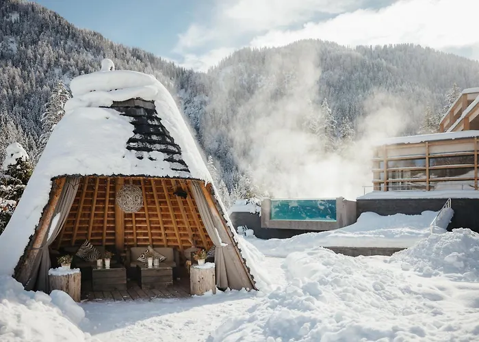 Hotel Cristallo - Wellness Mountain Living Badia 