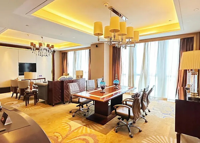 Wanda Realm Ningde Hotel