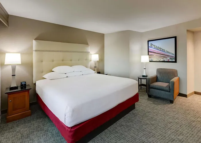 Drury Inn & Suites Phoenix Airport