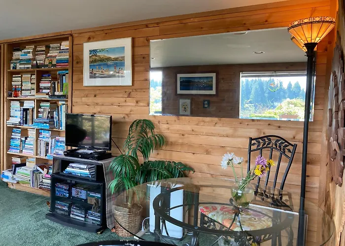 Cottage Lake Bed And Breakfast