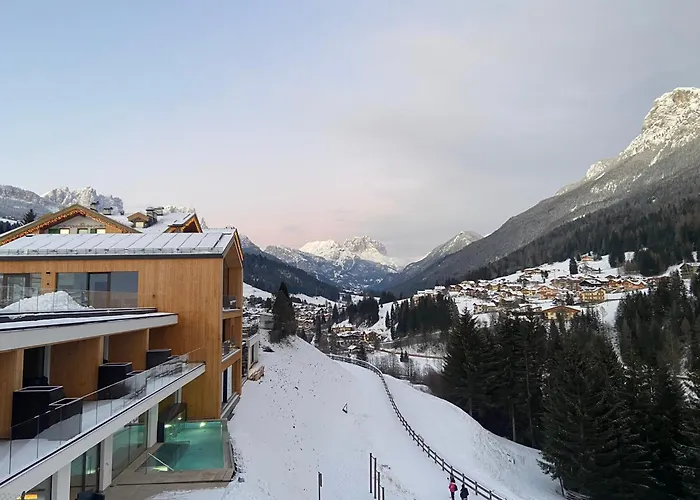Latemar - Hotel Suites Spa Soraga di Fassa
