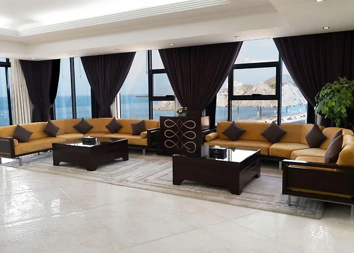 Royal Beach Hotel&Resort