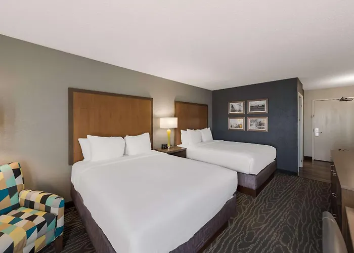 Comfort Inn & Suites Tipp City Dayton North I-75