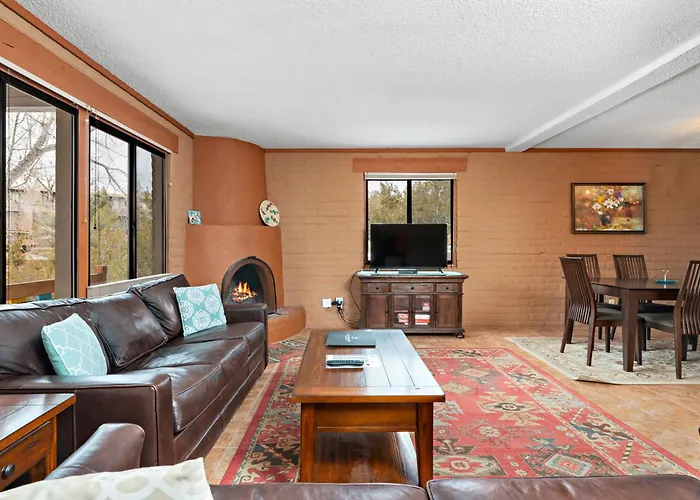 Fort Marcy Suites By All Seasons Resort Lodging
