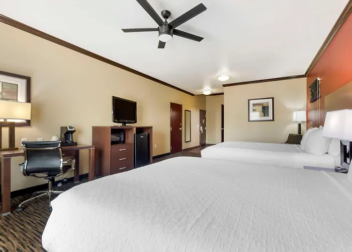 Best Western Plus Classic Inn And Suites Center