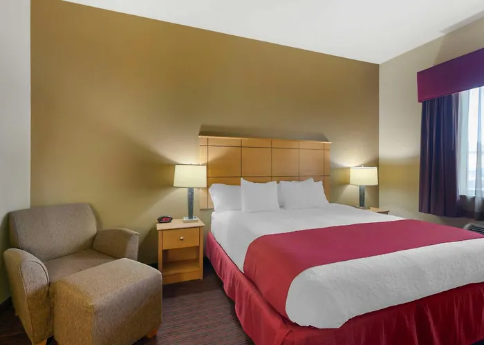 Best Western Golden Prairie Inn And Suites