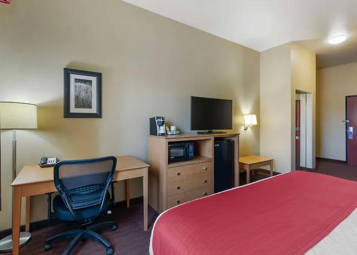 Best Western Golden Prairie Inn And Suites Sidney