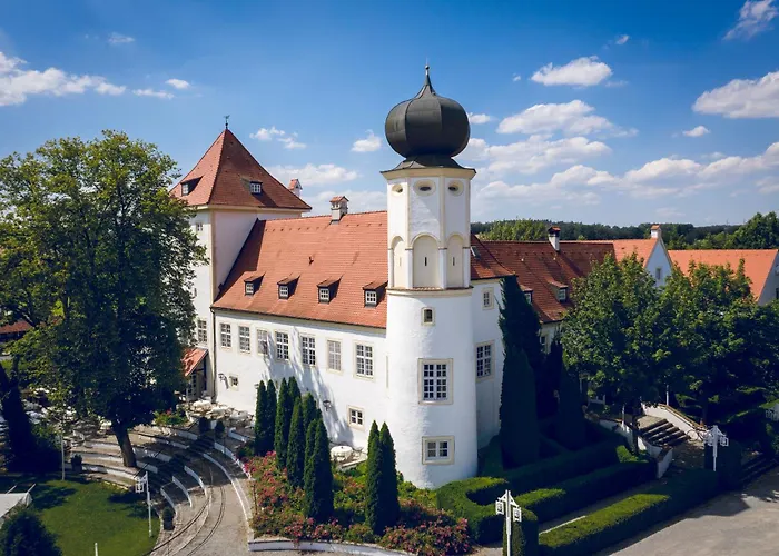 Schlosshotel Neufahrn