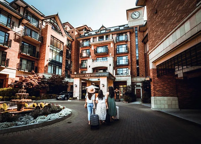 Oak Bay Beach Hotel (Adults Only)