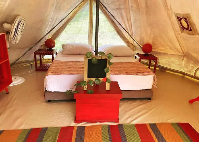 Mangoo Glamping