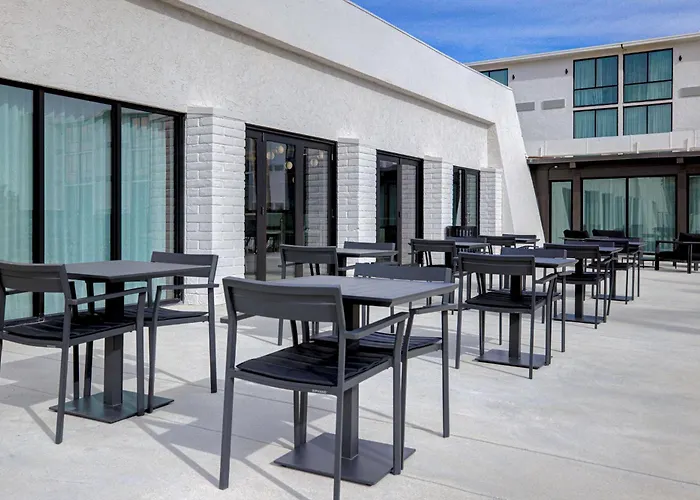 Doubletree By Hilton Palmdale, Ca