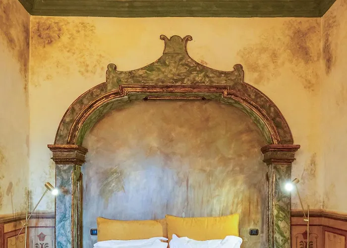 Castello Di Limatola Hotel