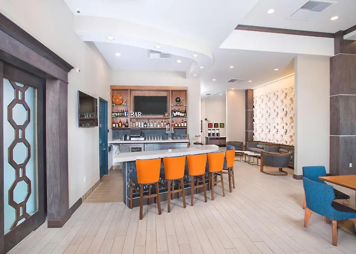 Hampton Inn & Suites Lax El Segundo