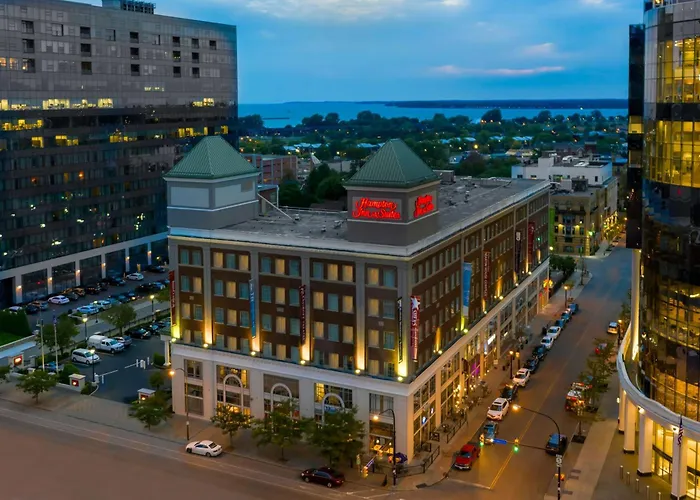 Hampton Inn & Suites Buffalo/Downtown