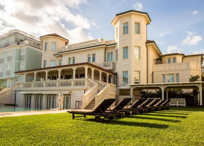 Hotel Carducci 76