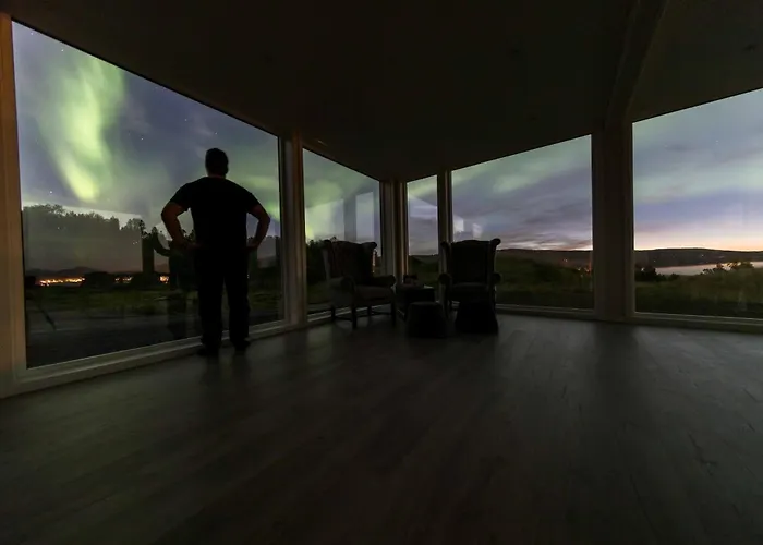 Aurora Borealis Observatory