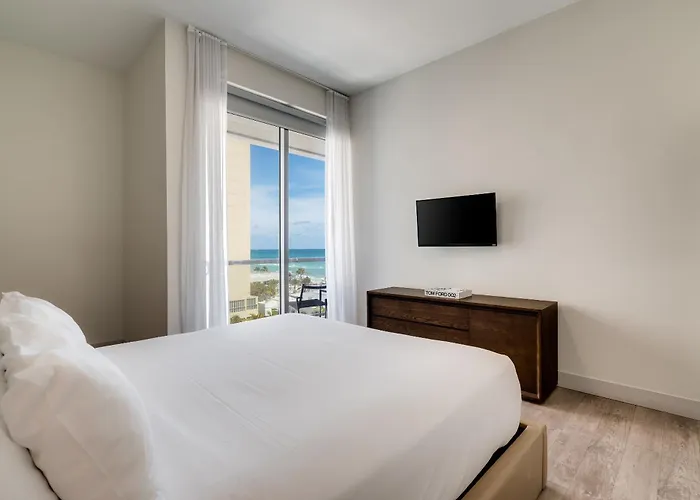 Costa Hollywood Beach Resort - An All Suite Hotel