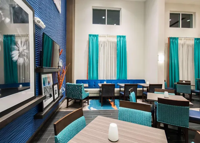 Hampton Inn & Suites Orlando Near Seaworld