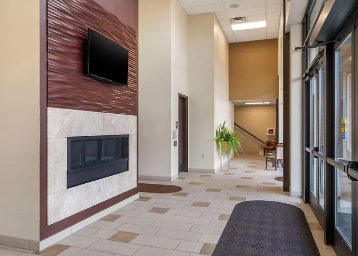 Best Western Premier Boulder Falls Inn