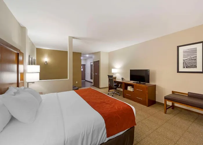 Comfort Suites