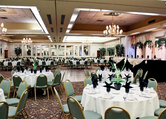 University Square Hotel