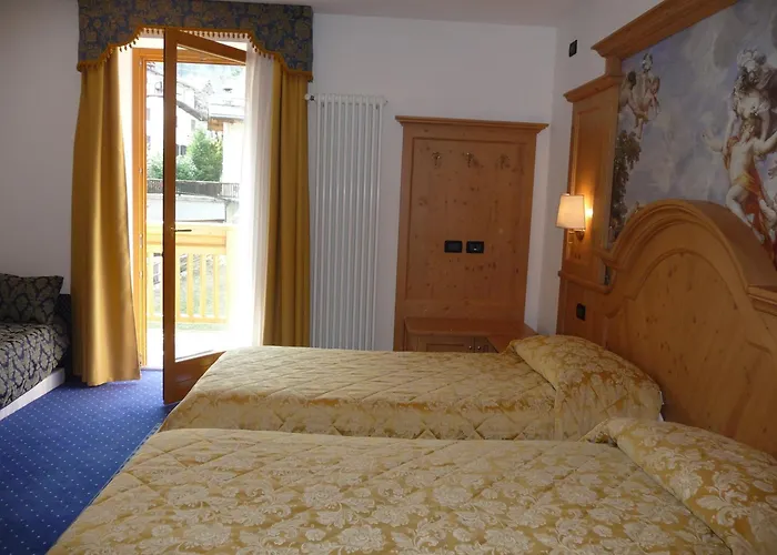Hotel Almazzago Commezzadura