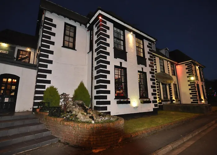 The Roundabout Hotel