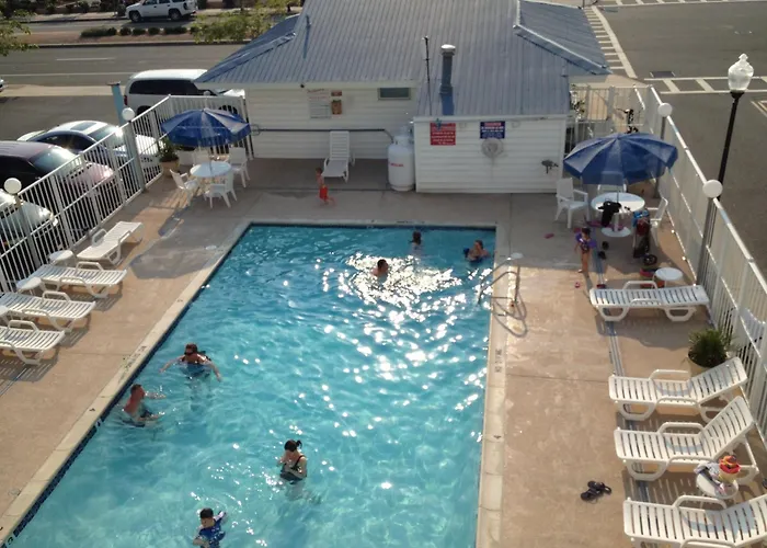 Thunderbird Beach Motel