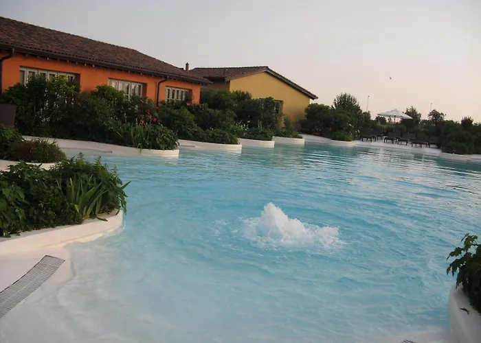 Joia Hotel & Luxury Apartments Rta