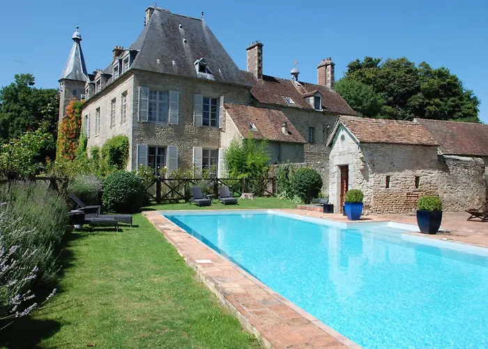 Chateau De Saint Paterne