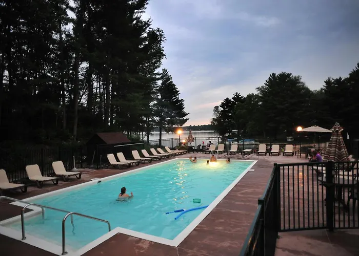 Sunset Bay Resort & Suites