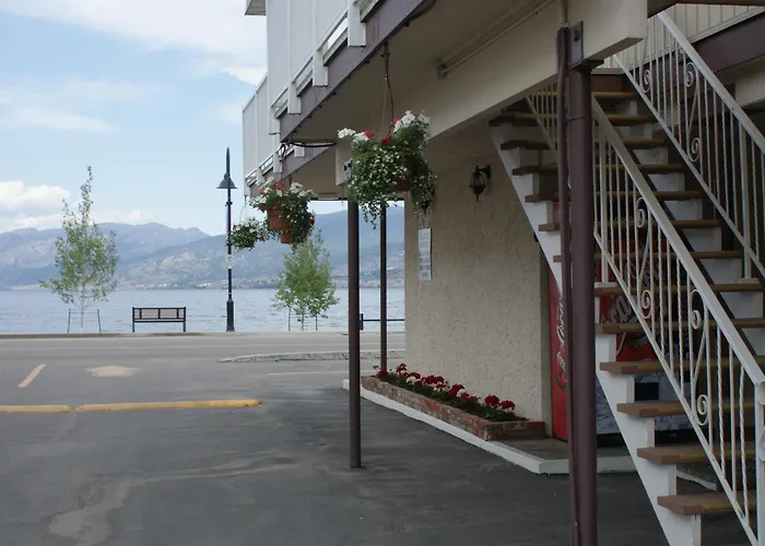 Shoreline Resort Condominiums