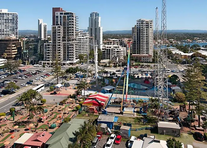 Quarterdeck Apartments
