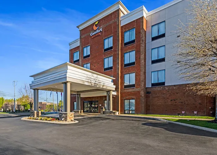 Comfort Suites Murfreesboro Shopping District