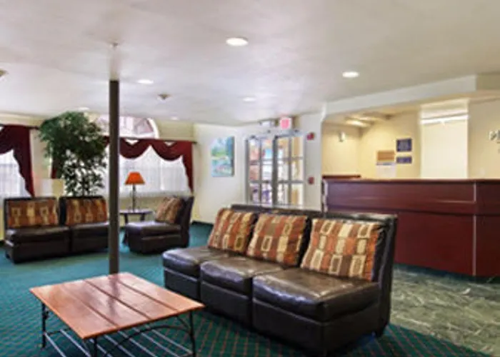Microtel Inn & Suites By Wyndham Wellton