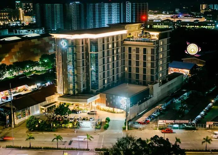 Zuri Hotel