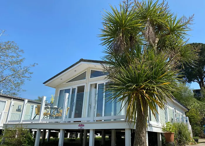 Palm Lodge Luxury Holiday Home