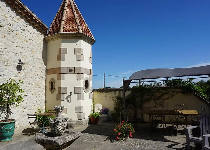 Bed and Breakfast Les Deux Tours à Brignon