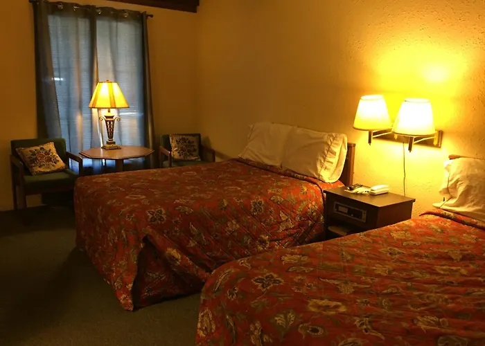 Rustic Motel Rolla